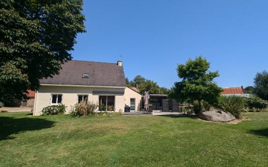 Country property with 13 hectares