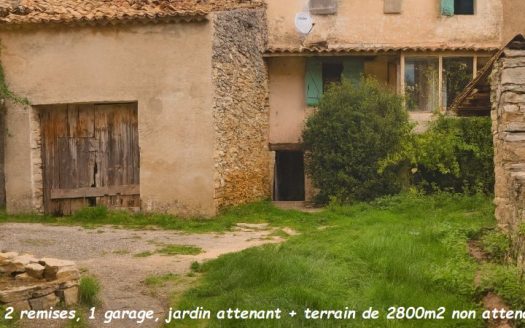 Projet unique à Saumane + dépendances + terrain