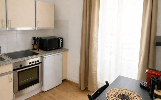 Ensemble immobilier composé de 3 appartements  -Divonne-les-Bains- 450.000 €