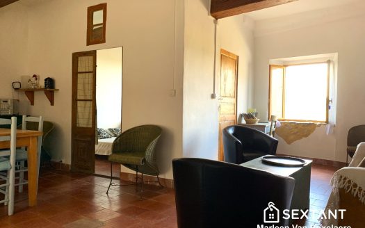 Durban-Corbières : medieval property with lovely views