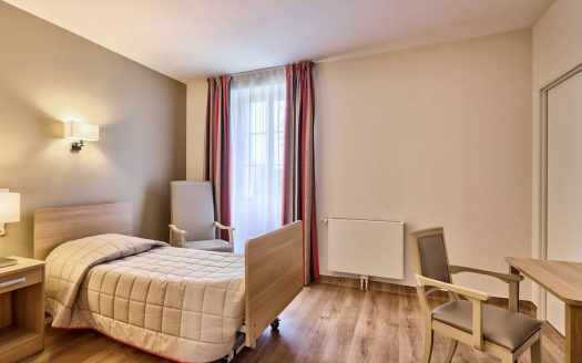 RENTAL INVESTMENT – PLAILLY – Le Cedre Nursing Home Residence – 6.11% return