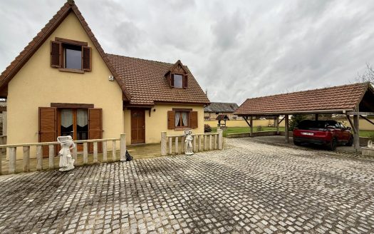 Charming 138 sqm bungalow – 4 bedrooms – 1,850 sqm plot – Quiet area – 3 min Neufchatel-en-Bray