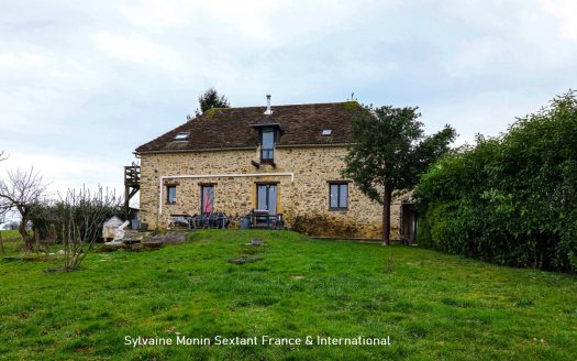 Quiet stone house with unobstructed views