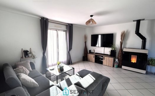 Single storey 3 bedrooms