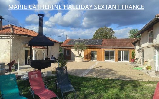 TASTEFULLY RESTORED FARMHOUSE COMPRISING 2 COTTAGES ON 6700 M2 OF LAND