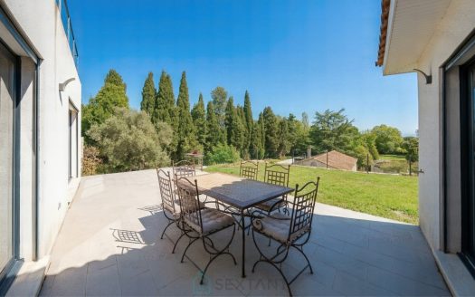 ISTRES – Contemporary Villa with Elevated Views – 149 sqm – 5,200 sqm Land – PROVENCE