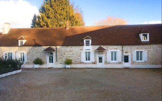 Near Milly-la-Forêt, Barbizon, et Fontainebleau