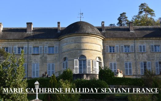 EXCEPTIONAL CHATEAU CLOSE TO PERIGEUX