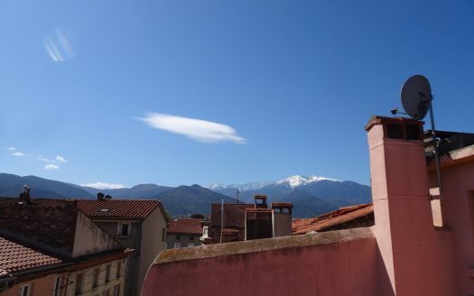 6 room renovated stone built house with terrace