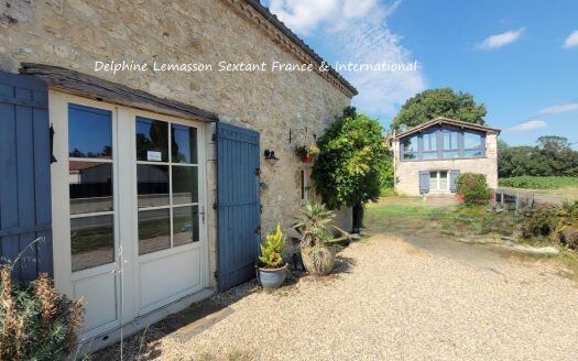 Charming Stone Hamlet Property with 3 Independent Homes