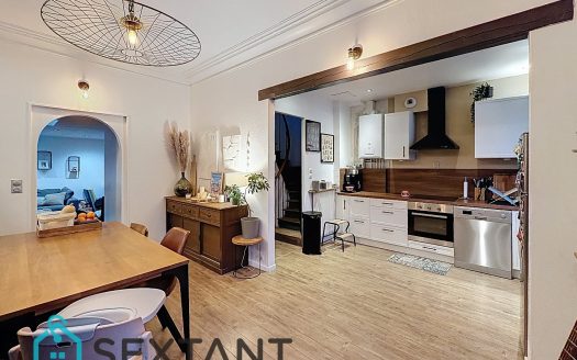 1930 stone house of 92 sqm