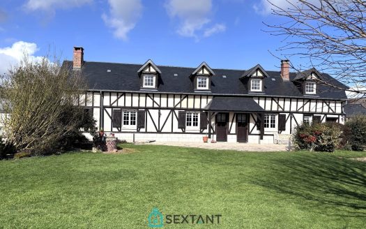 Beautiful 3-bedroom farmhouse with heated swimming pool