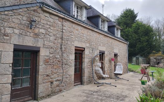 4 bedroom stone house