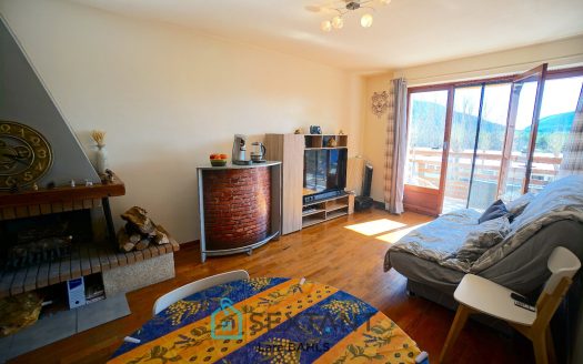 Seranon – Logis du Pin – 1-bedroom apartment (35 sqm) with south-facing balcony, cellar and parking space, in a secure residence