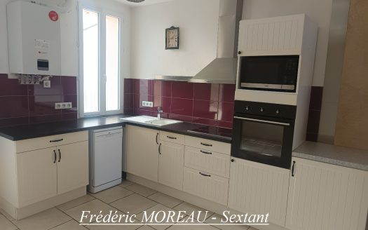 Charming little house with garden in the city center of Bergerac