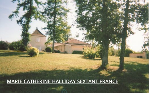 CHARMING HOUSE ON A 14,000 M2 PLOT