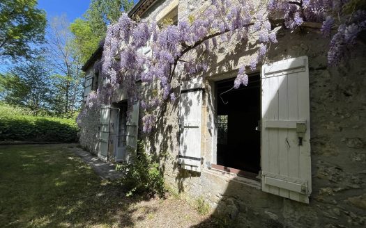 DOLMAYRAC – Magnificent 18th-century mill to renovate with swimming pool and 1.4465 hectares of wooded land – Lot & Garonne (47)