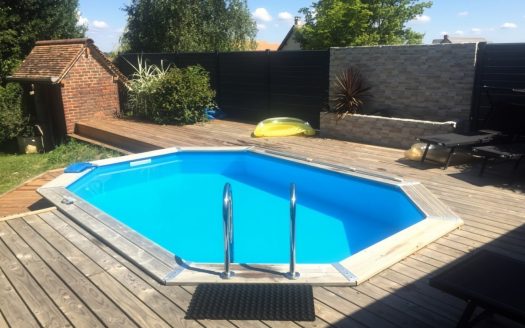 Beautiful Norman-style house with 3 bedrooms and heated swimming pool