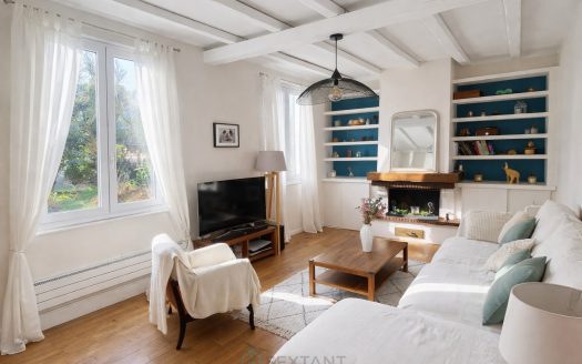 Elegant character home – Prime address in Grand-Quevilly.