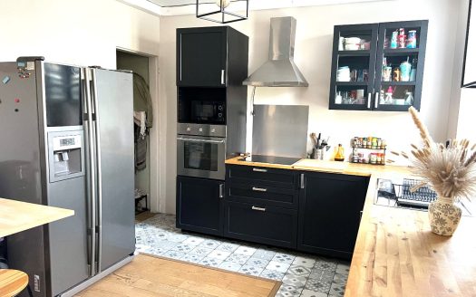 Elegant character home – Prime address in Grand-Quevilly.