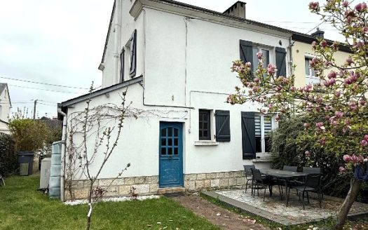 Elegant character home – Prime address in Grand-Quevilly.