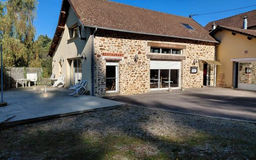 House with gourmet restaurant business