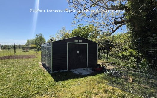 Modern Home with Countryside Setting, 5 mins to Train direct to Bordeaux