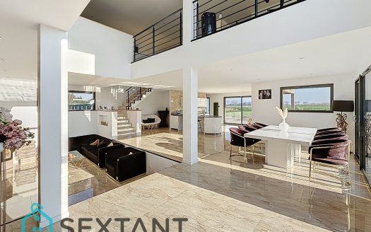 2022 house of 380 sqm House