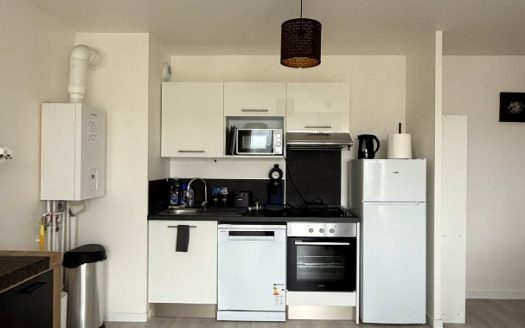 Beautiful apartment – Secure residence – Near Saint-Sever.