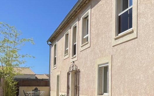 FOR SALE – ISTRES (South of France) | 200 sqm Contemporary Villa with Pool and Landscaped Garden