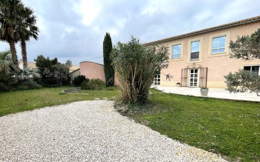 FOR SALE – ISTRES (South of France) | 200 sqm Contemporary Villa with Pool and Landscaped Garden