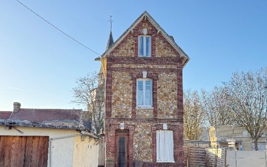 Townhouse – Sought-after area – Great potential!