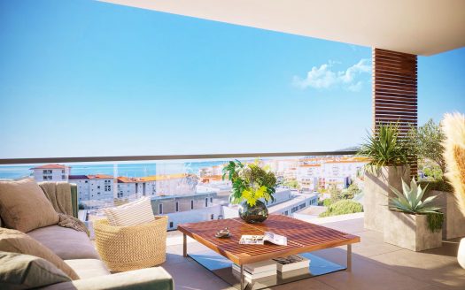 Antibes Juan-les-Pins – Top-Floor 3-Bedroom Apartment with Sea View