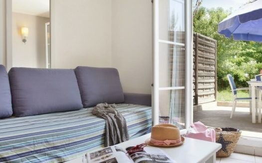 RENTAL INVESTMENT – CABRIES – Tourist Residence Le Golf de la Cabre d'Or – 5.70% return