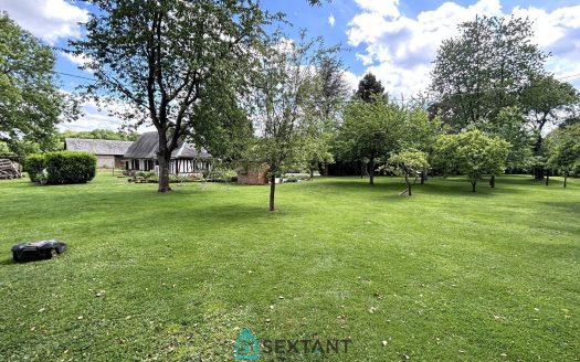Norman-style house, 103sqm on 4580sqm of land