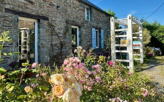 B&B potentiel near La Gacilly with 6 bedrooms