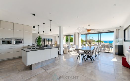 SOUTH FRANCE – PROVENCE – Exceptional Contemporary Waterfront Villa – ISTRES en Provence