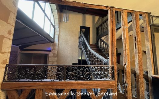Bergerac historical center, building enabling different kind of projects