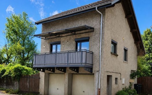 GRILLY- Bel appartement atypique de type T3  56 sqm (76 sqm utiles) – 415.000 €