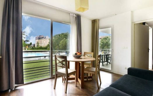 RENTAL INVESTMENT – LA ROCHELLE (LAGORD) – Vacanceole Le Domaine du Chateau Tourist Residence – 7% return