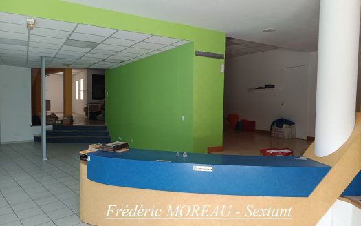 Beautiful commercial space of 210sqm in the city center of Bergerac