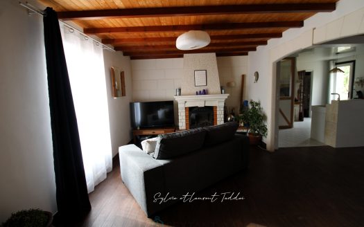SINGLE-STOREY DETACHED HOUSE