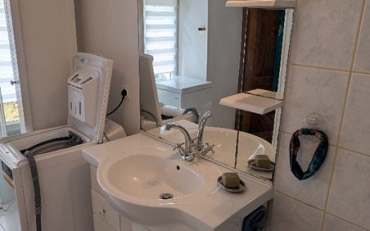 Renovated 1 bed stone cottage in the countryside near to Melrand