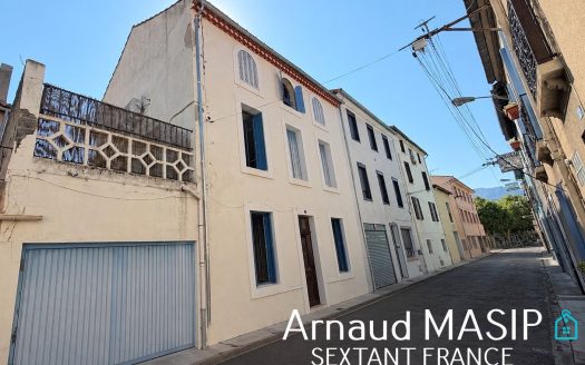SPACIOUS 4-BED, 2-BATHROOM TOWN HOUSE 164M² WITH GARAGE AND TERRACE