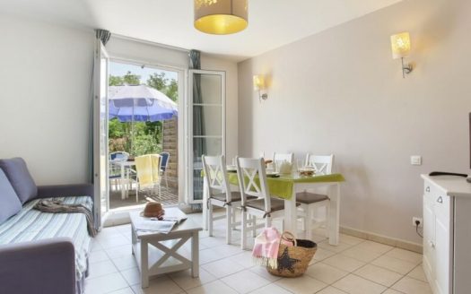 RENTAL INVESTMENT – CABRIES – Tourist Residence Le Golf de la Cabre d'Or – 6.02% return