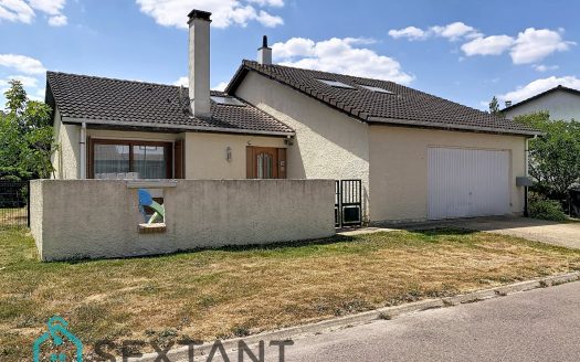 House 5 bedrooms in Bonsecours