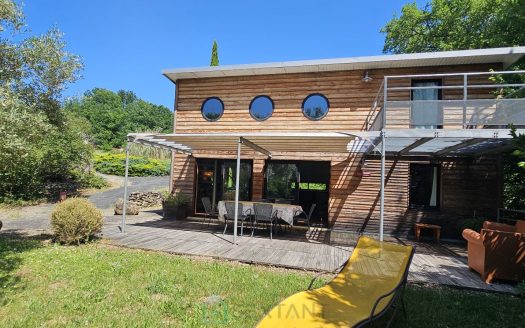 65 sqm Architect-designed house in Vitrac – Périgord Noir