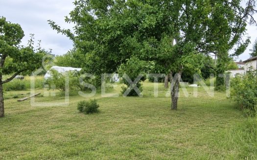 120 sqm HOUSE – TO RENOVATE – 4 BEDROOMS – LARGE OUTBUILDINGS