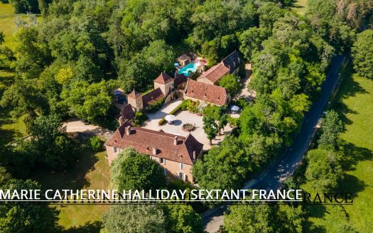 SPECTACULAR CHARTREUSE AND ITS THREE BEAUTIFUL HOUSES!