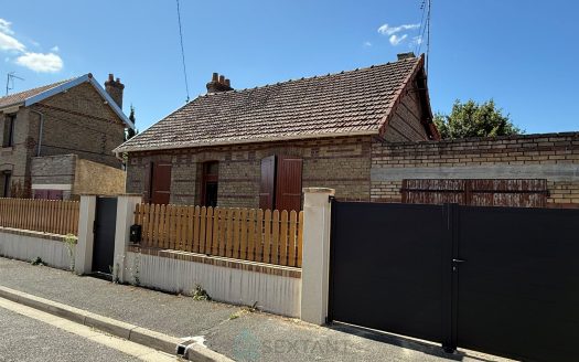 Charming detached stone and brick house, all on one level – Sotteville-les-Rouen